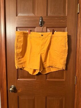 Old Navy Everyday Shorts - Yellow